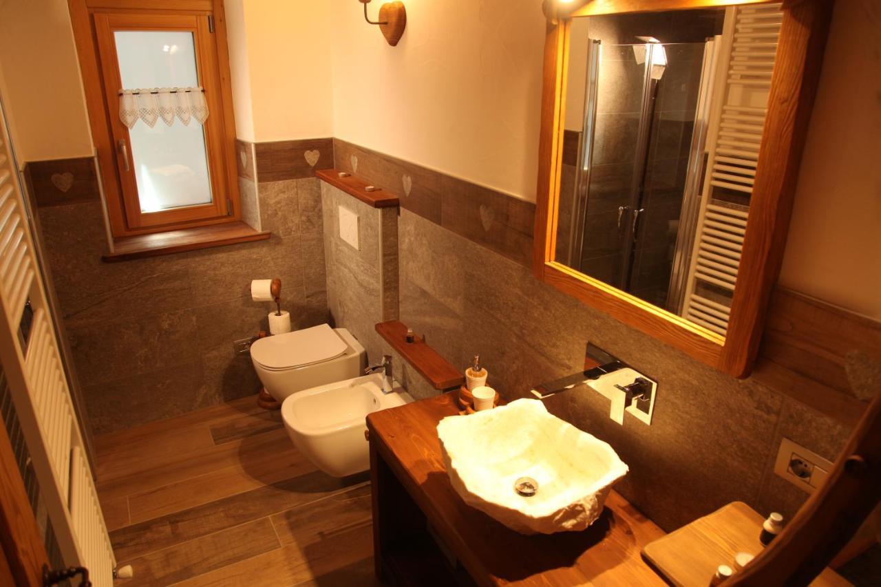 Mi Casa Tu Casa Panzió Brusson Kültér fotó